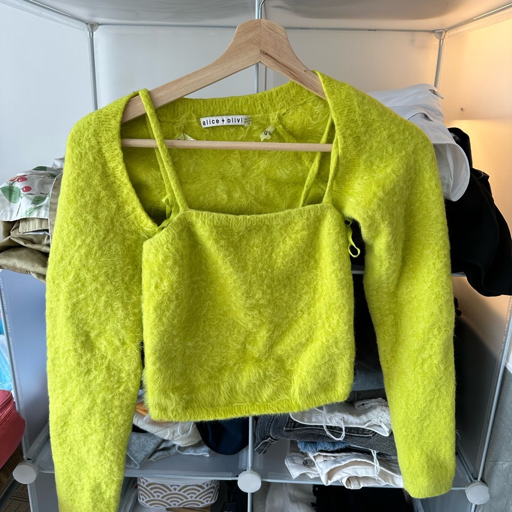 Alice+Olivia Luetta fuzzy sweater set size XS